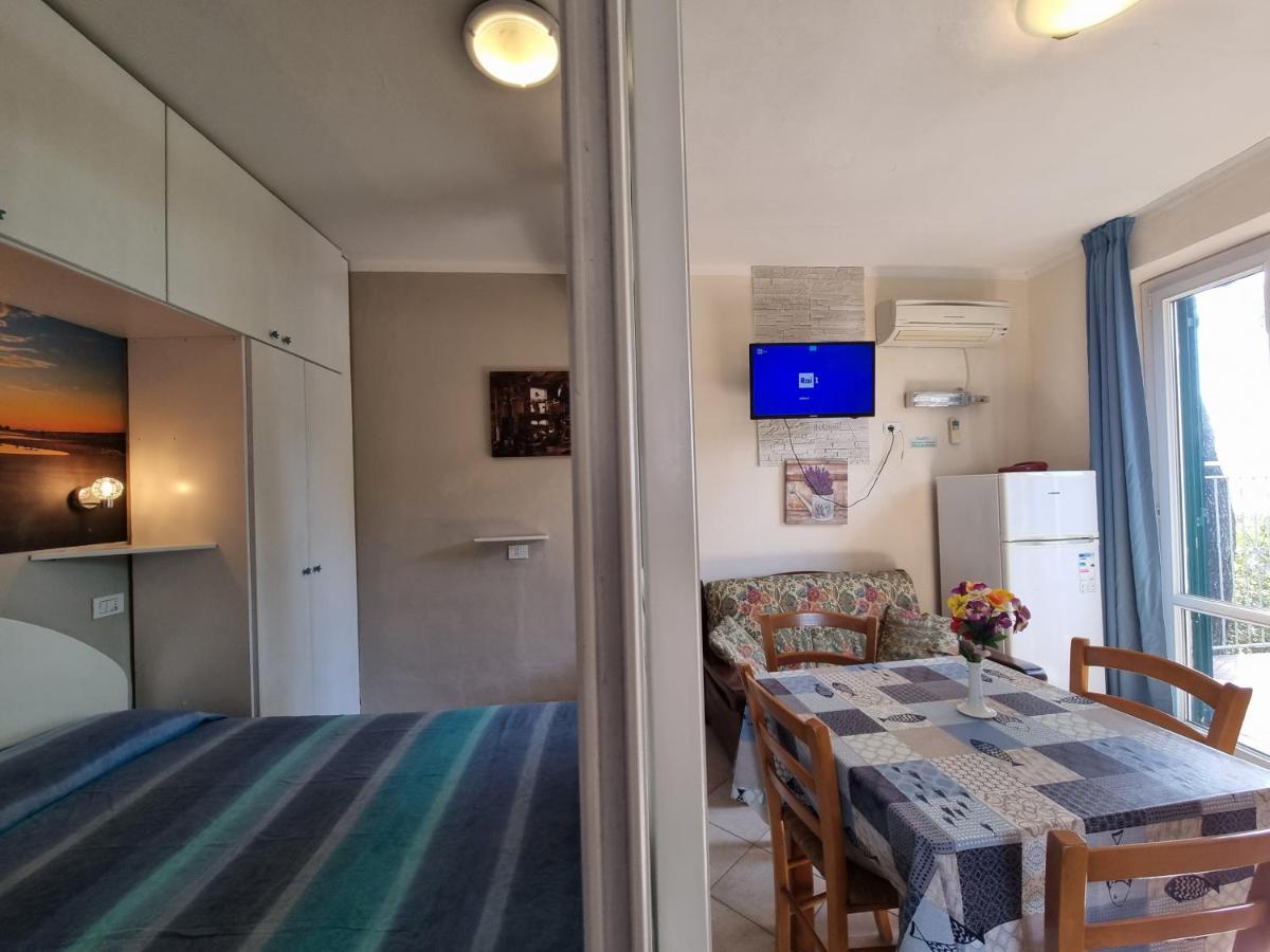 Vacanzamaredue 2 Residence 마리나디캄포 외부 사진