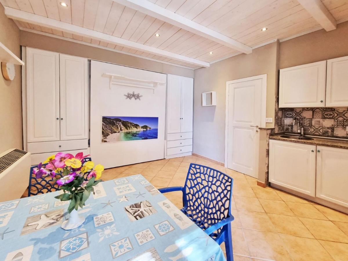Vacanzamaredue 2 Residence 마리나디캄포 외부 사진